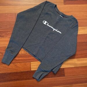 Champion Sweatshirt size Large crop top oversized long sleeve
